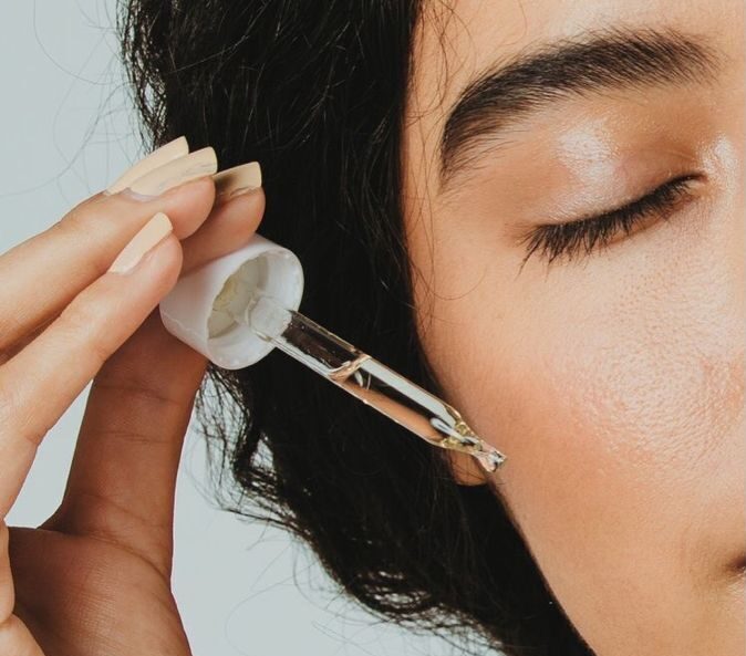 Routine de soins de la peau en hiver