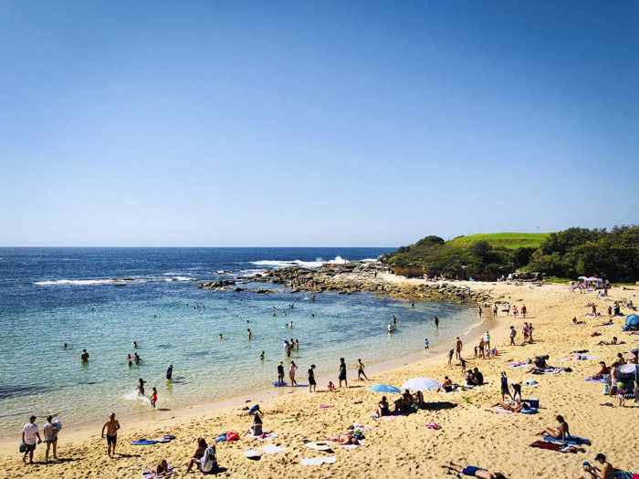 beach in sydney with people