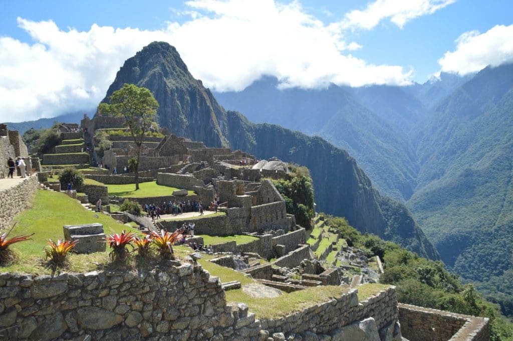 Over looking view of Machu Pichu 