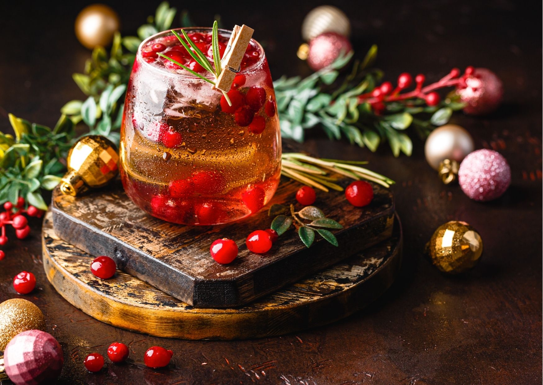 A Festive Gin and Tonic Inspired Cocktail for Christmas