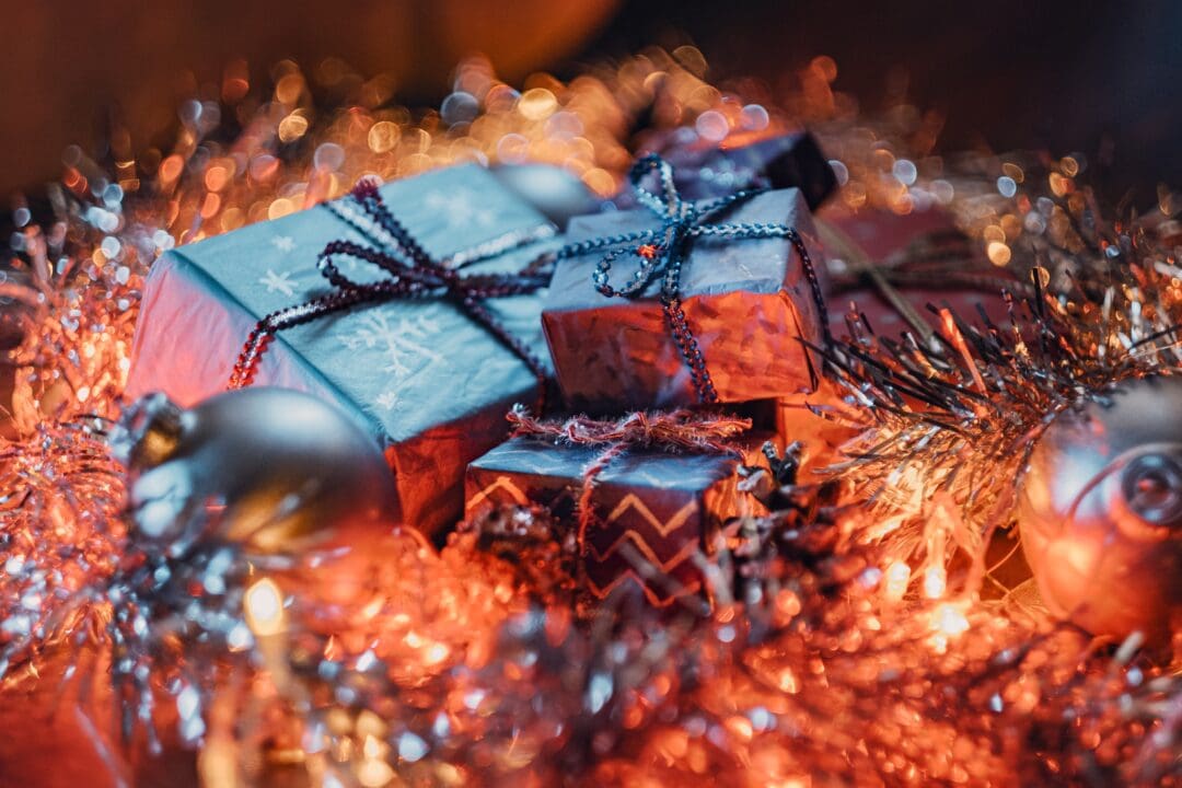 Christmas Gift Packs – Under $300