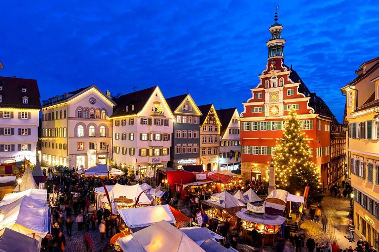 A Guide to the Best European Christmas Markets European christmas markets