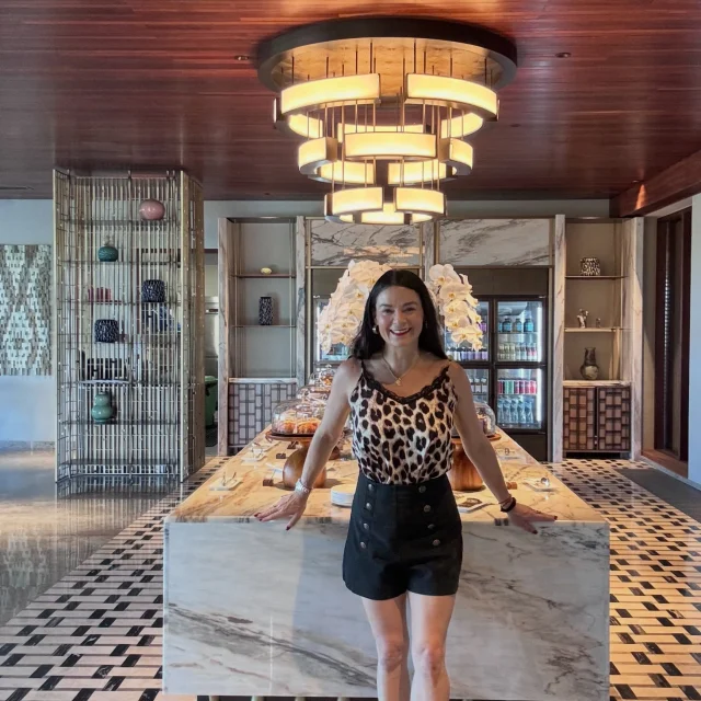 REGENT BALI CANGGU 💫An extraordinary five star hotel in Canggu. Love it. This resort takes Bali to a new level. 💫Extraordinary rooms 💫World Class Design 💫Breathtaking views 💫Exceptional food 💫Michelin star chef @a.a.walsh 💫Best spa in SEA💫First class Regent Club 💫 Exceptional Service 💫Best beach Club in Bali (euro vibes)❤️
